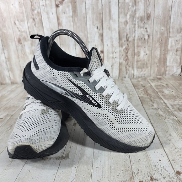 Brooks Revel 6 Womens Running Shoes White Black Grey 1203861B121 Size 8 B - Picture 6 of 8